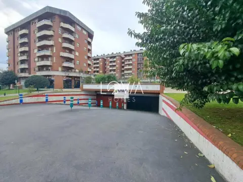 Garaje en Pumarín-Teatinos