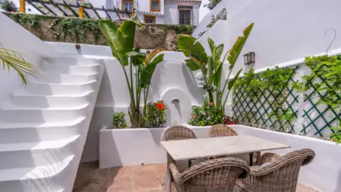Casa adosada en Lomas de Marbella Club-Puente Romano