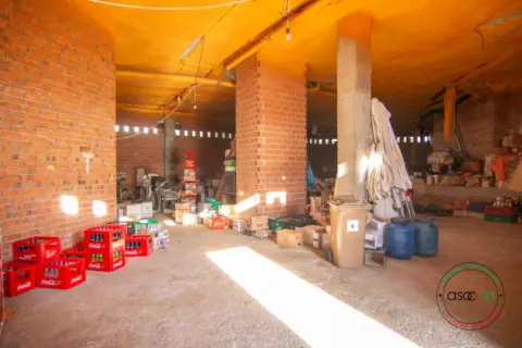 Local comercial en calle de Gozón, 27