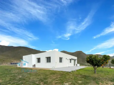 Chalet en Uleila del Campo