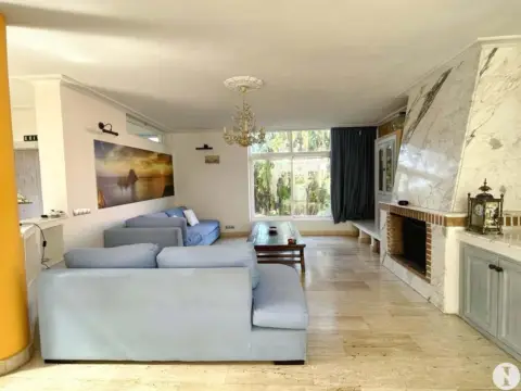 Chalet en calle