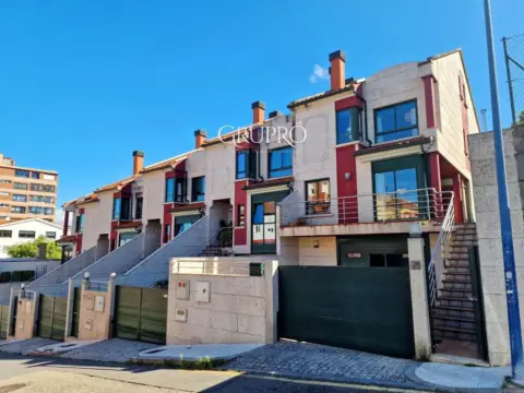 Casa adosada en Camino de la Raposa
