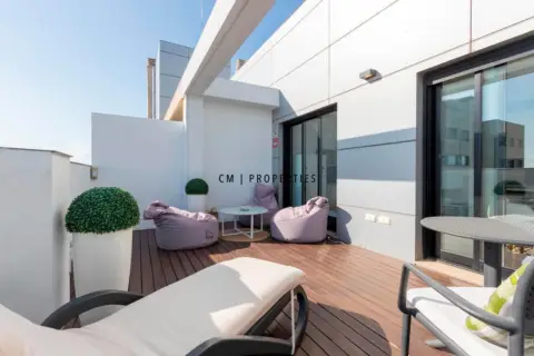 Ático en calle Alfahuir