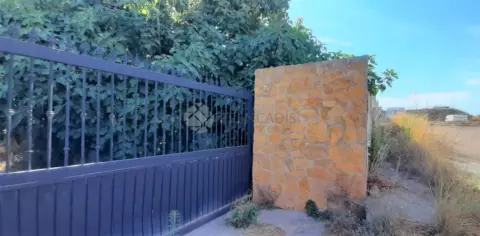 Casa en calle Covatelles