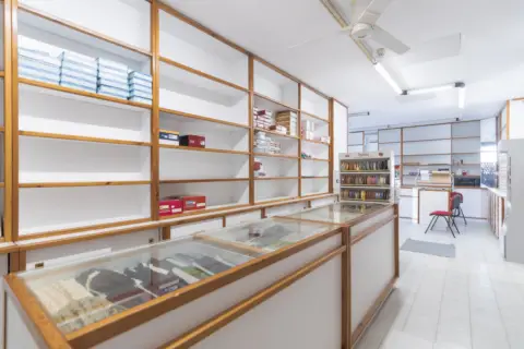 Local comercial en calle de Villafranca, 6