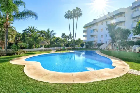 Apartamento en Lomas de Marbella Club-Puente Romano