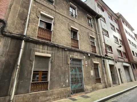 Piso en calle de Santa María, 5