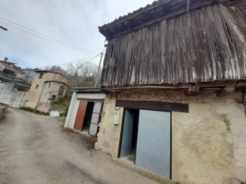 Casa en calle Acebal