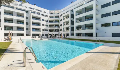 Piso en Avenida del General López Domínguez, 1