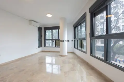 Piso en Avinguda de Peris y Valero