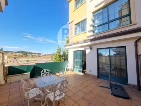 Casa adosada en calle de Esteban Granado