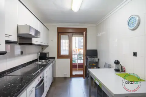 Piso en calle Cl Jose Maria Fdez Buelta, nº 7