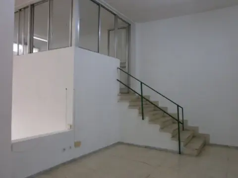 Local comercial en Los Gladiolos-Chapatal