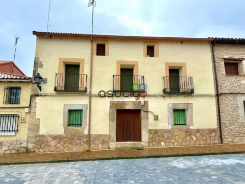 Chalet en Tamajón