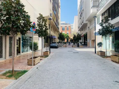 Local comercial en Nagüeles Alto