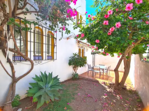 Casa pareada en Casares Costa