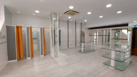 Local comercial en calle de la Ciudad de Vitoria