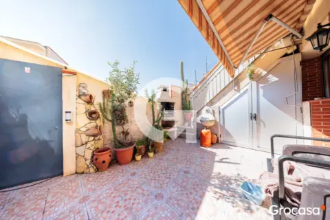 Casa en calle Ps Vint-I-Dos de Juliol,Del
