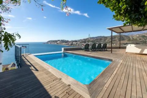 Casa en calle calle Menorca