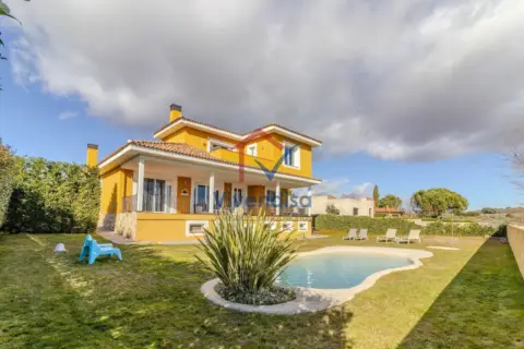 Chalet en calle del Albarda Gallega