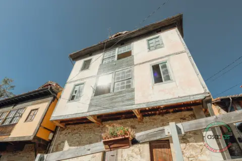 Casa en calle Govezanes, nº 19