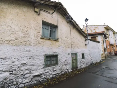 Casa en calle de las Angustias, 1