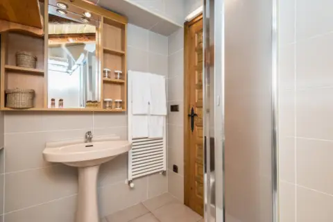3-bedroom farmhouse for sale in Incles, Canillo · 32 of 36