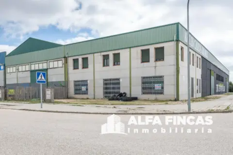 Nave industrial en calle E, nº 3