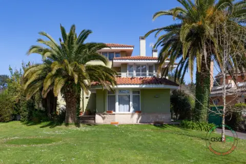 Casa en Camino de los Jazmines, 103