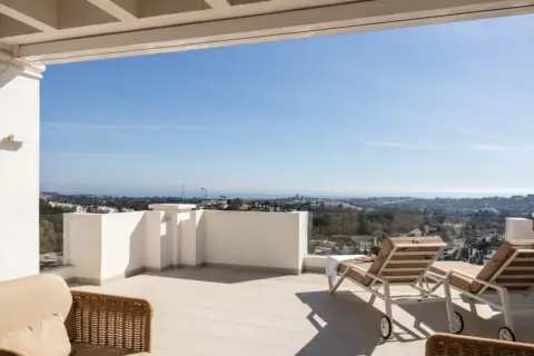Apartamento en Los Naranjos-Las Brisas