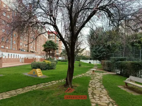 Piso en calle Vara de Rey