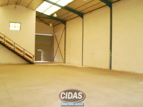 Nave industrial en Silvota