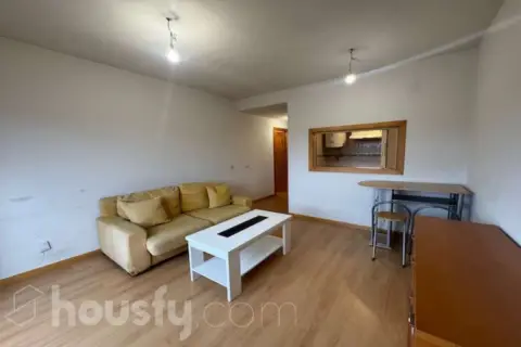 Piso en calle de la Isla de Lobeira, nº .