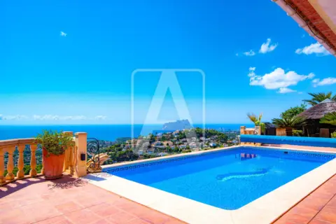 Chalet en Moraira Urbanizaciones