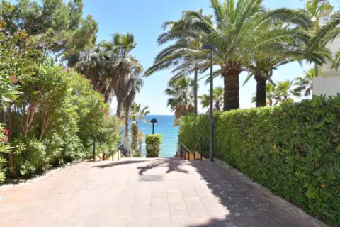 Terreno en Lomas de Marbella Club-Puente Romano