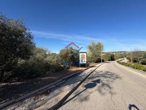 Terreno en calle de las Encinas