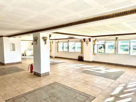 Local comercial en Bonito Local Comercial en Alquiler en Altomar Ii en Gran Alacant