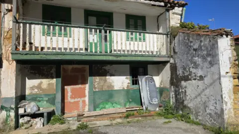 Casa en calle de Piélagos, 7