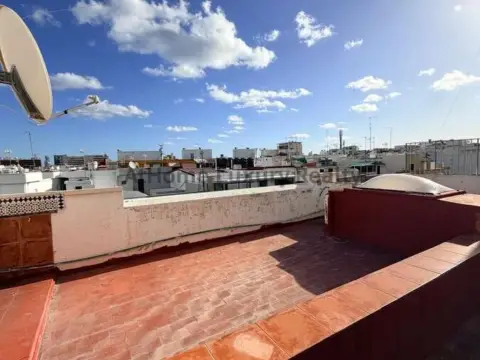 Dúplex en Paseo Tomás Morales
