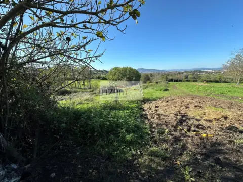 Terreno en Granda-Tiñana-Hevia