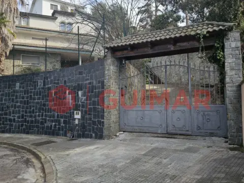 Casa en Plaça dels Pins