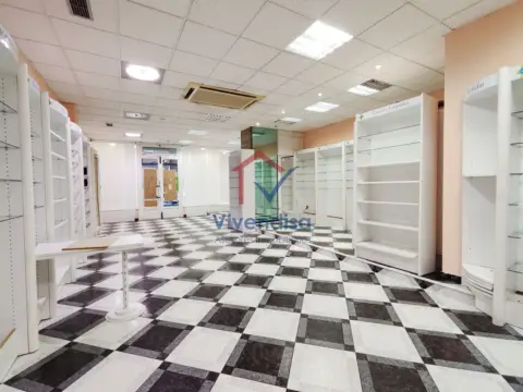Local comercial en calle del Doctor Fléming