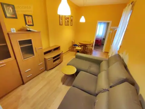 Piso en calle Emilia Pardo Bazán