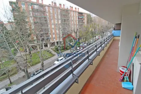 Piso en calle de la Constitución