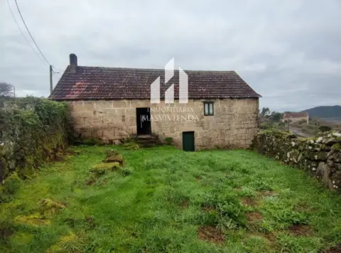 Casa en calle San Adrián de Calvos