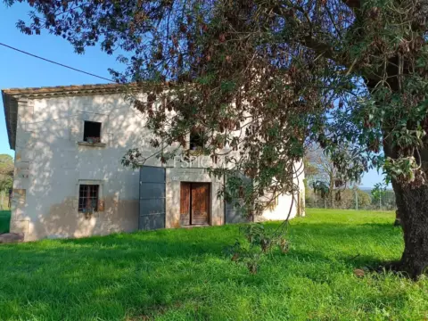Casa en calle Antic de Girona, Urb. Can Sola Gros Ii