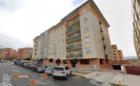 Piso en calle Agustín Rodríguez Sahagún, 40