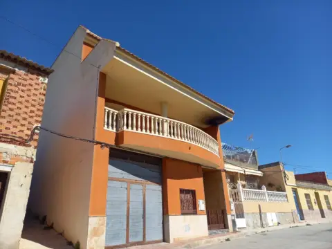 Casa en calle del Pino, 34