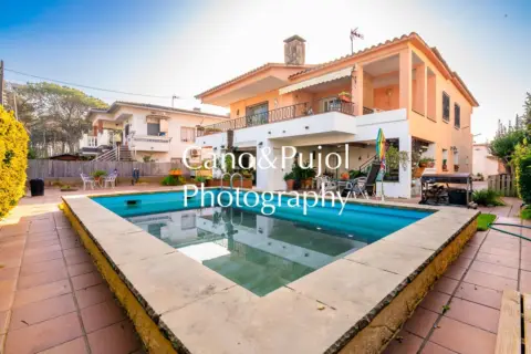 Chalet en Carrer del Cigne