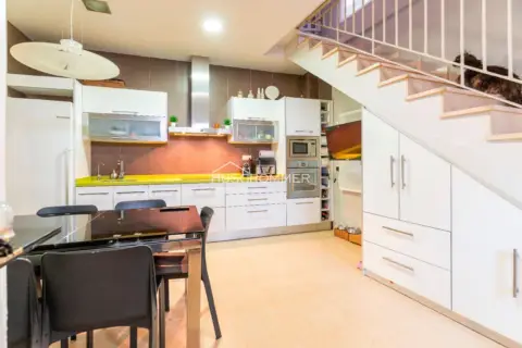 Casa adosada en calle Serra de Irta